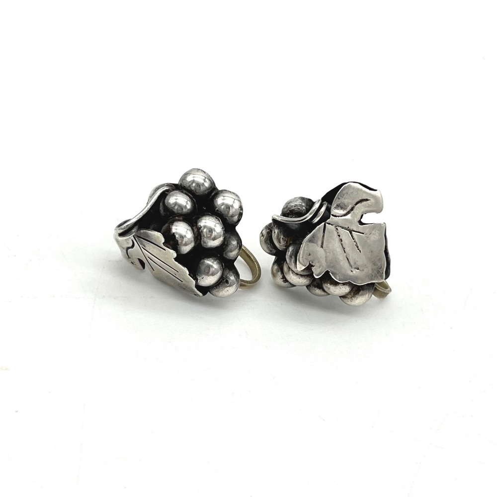 Vintage Sterling Silver Grape Cluster Screw‎ Back Earrings
